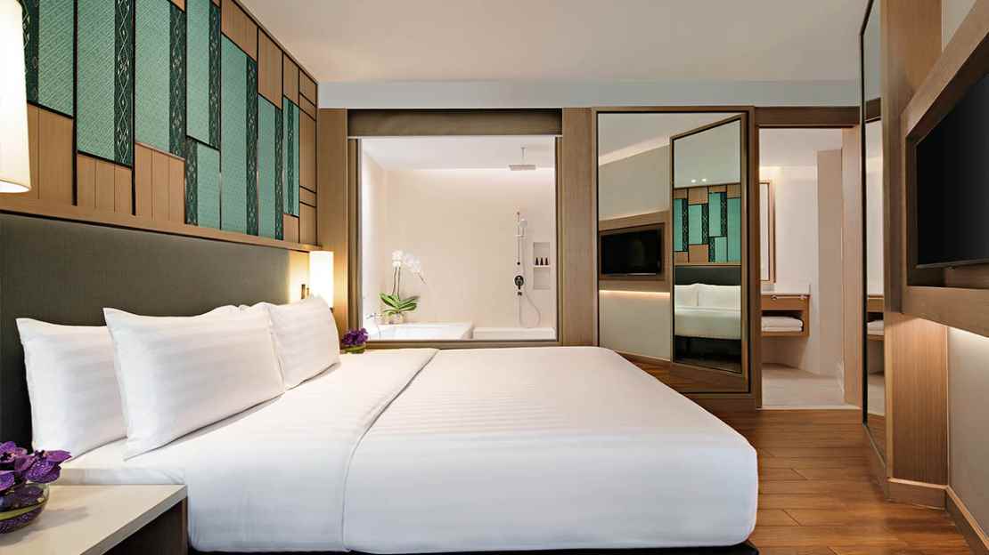  AVANI Pool Access Suite 